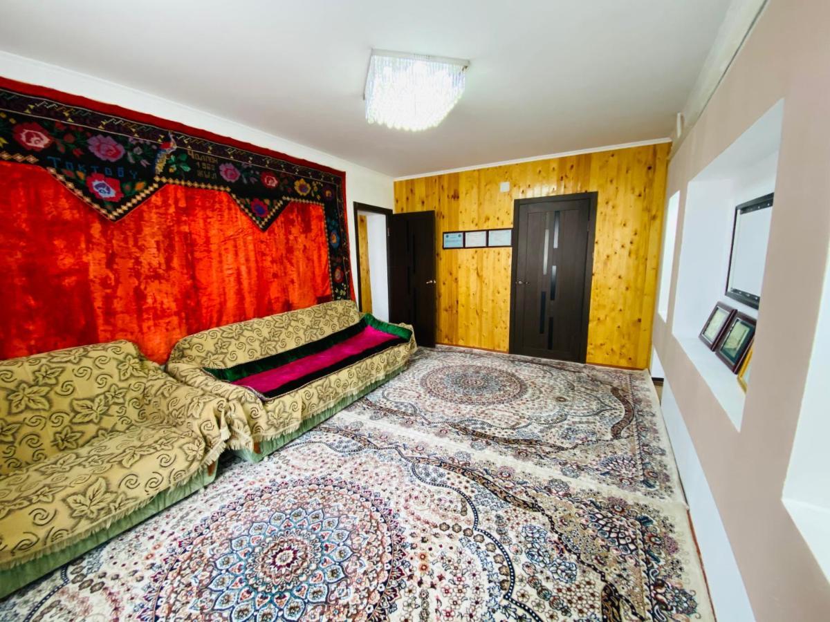 Guest House Kagan Toktogul Exteriér fotografie