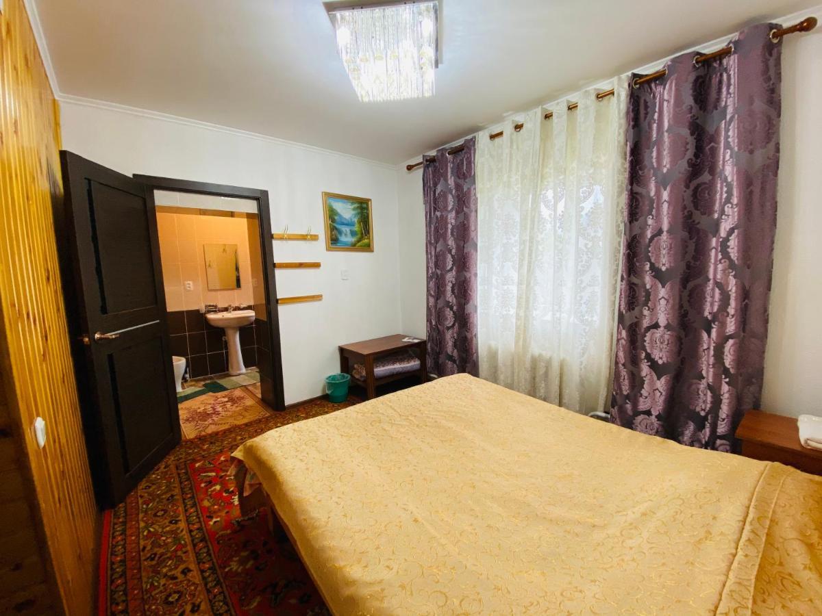 Guest House Kagan Toktogul Exteriér fotografie