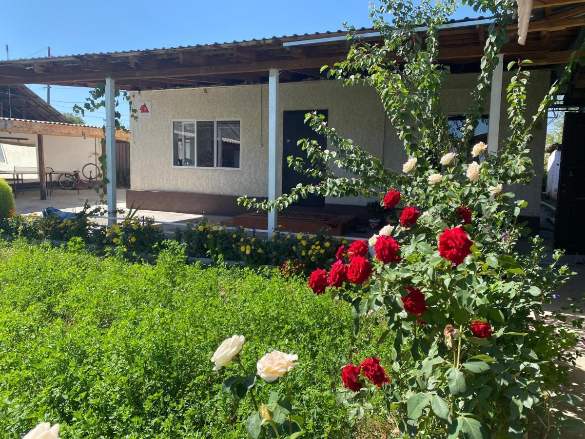 Guest House Kagan Toktogul Exteriér fotografie