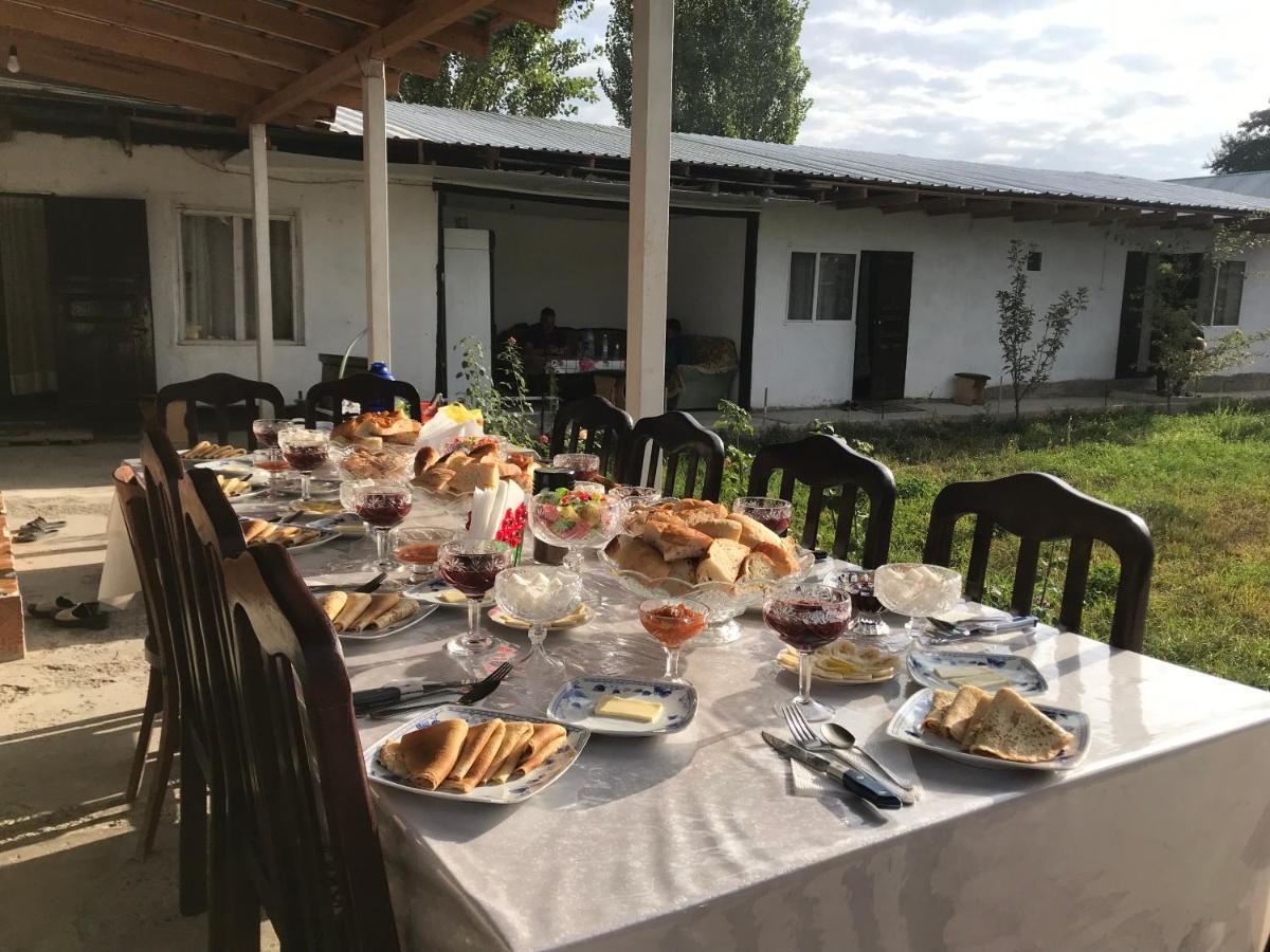 Guest House Kagan Toktogul Exteriér fotografie